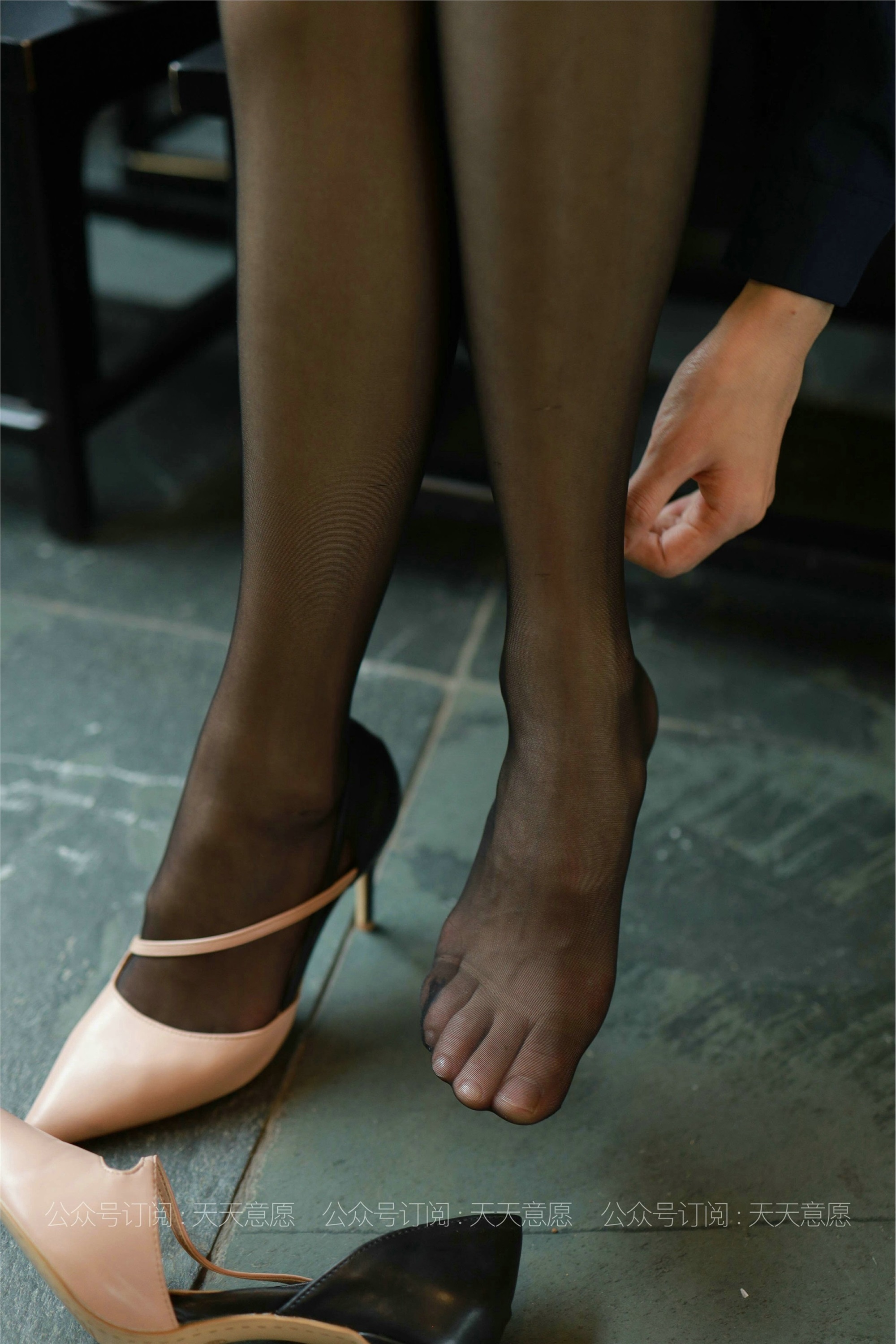 IESS异思趣向  2021.07.15 丝享家862：小六《黑色皮短裙》